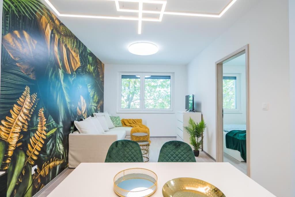 Jungle Apartment Siófok Extérieur photo